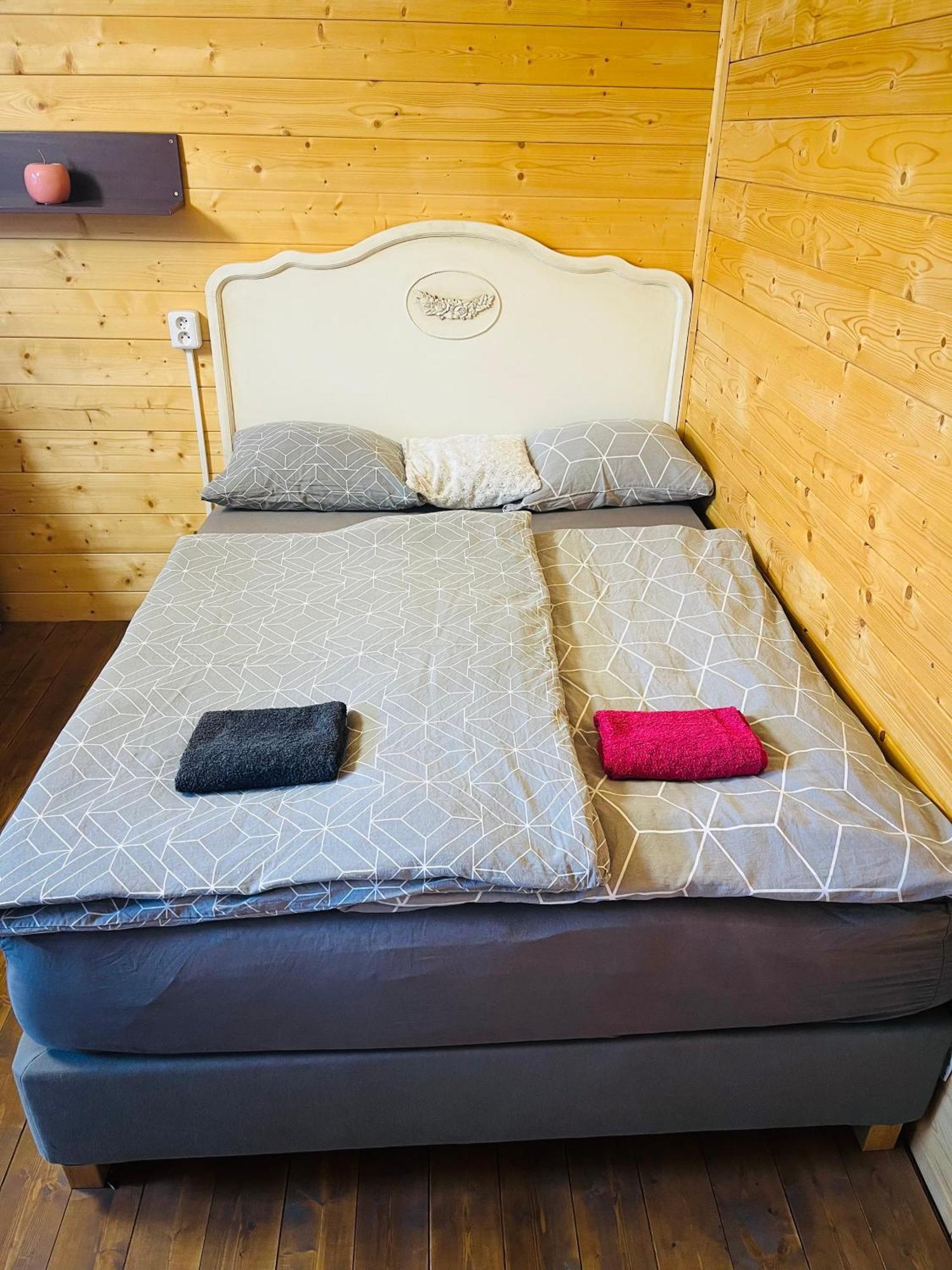 Chatky Daniel-Mikulov, A Private Campsite Just For You Exterior foto